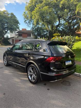VOLKSWAGEN TIGUAN 2.0 350 TSI GASOLINA ALLSPACE R-LINE 4MOTION DSG